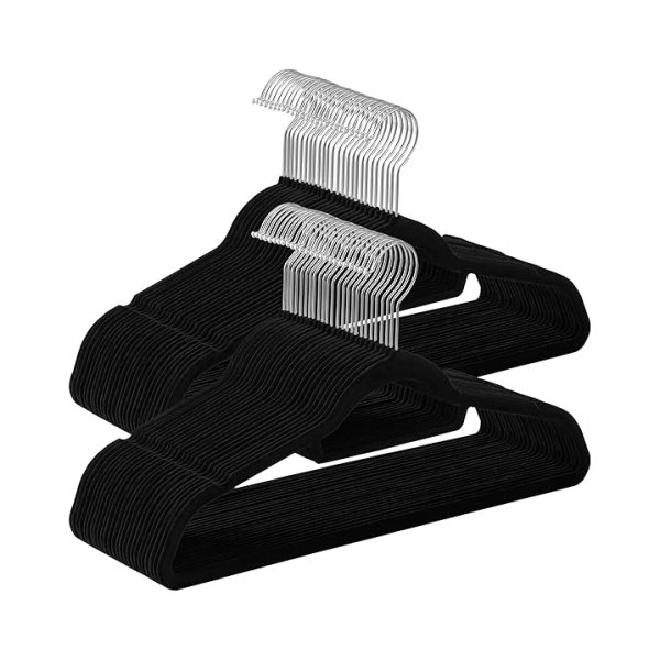 Kledinghangers, fluweel niet-slip, dikte 0,5 cm, twee inkepingen, ruimtebesparing, 360 graden roteerbare haak, zwart, 50 stuks