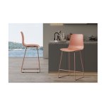 Barstoel 'Marie' PP Terracotta, Metalen poten en zitting Polypropyleen - PP